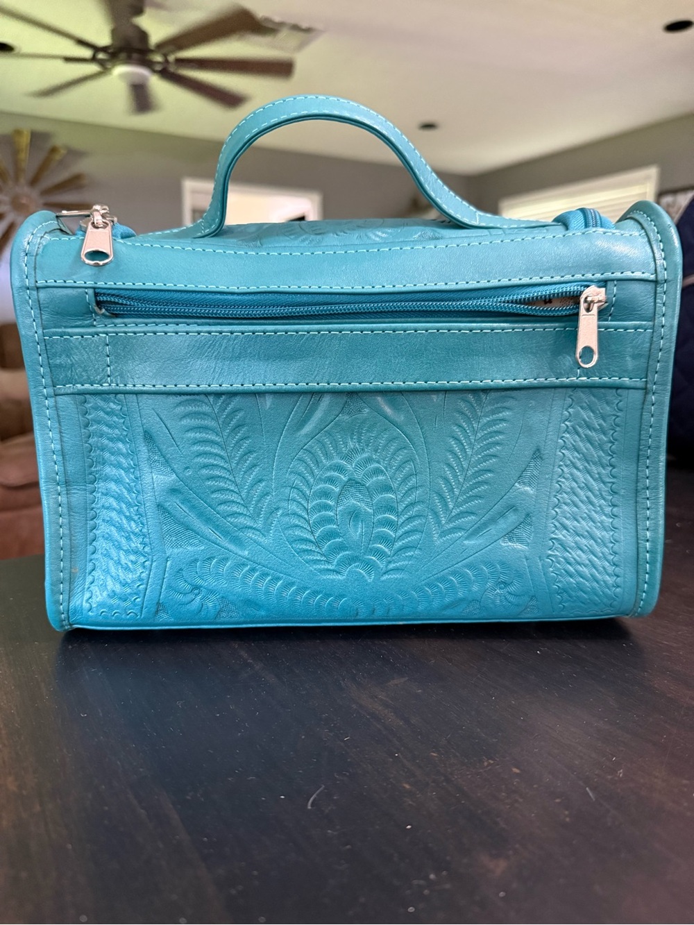 Genuine Leather Paraguay Turquoise Western Train Case Makeup Travel Bag - Picture 2 of 5